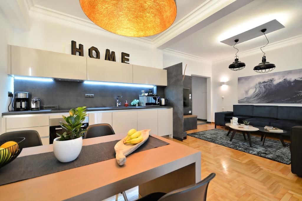 Acropolis Executive Suite Athens Ngoại thất bức ảnh