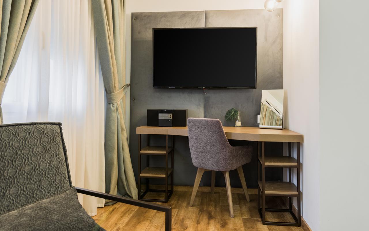 Acropolis Executive Suite Athens Ngoại thất bức ảnh